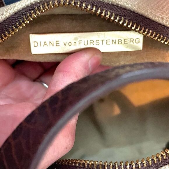 Vintage Diane Von Furstenberg Croc Embossed Leather and Cream Canvas Handbag - Picture 7 of 11
